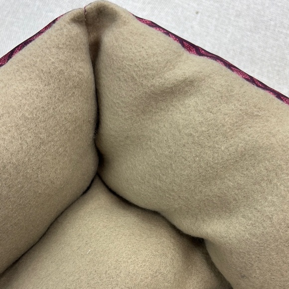 Cozy Tan and Pink Pet Small Bed - Picture 6 of 12